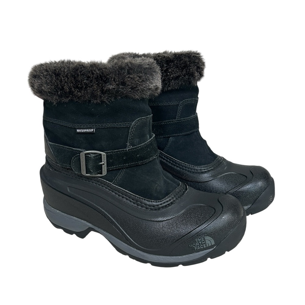 The North Face Women's Chilkat III waterproof winter boots, Size 8